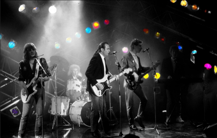 Status Quo au studio de Boulogne-Billancourt pour l'enregistrement de l'émission de TV6, Tam-Tam (novembre 1986)